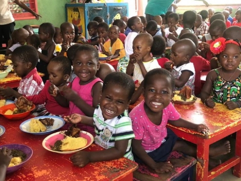 Besuch der Waisenhäuser Kimbondo (Madlen) und COLK in Kinshasa